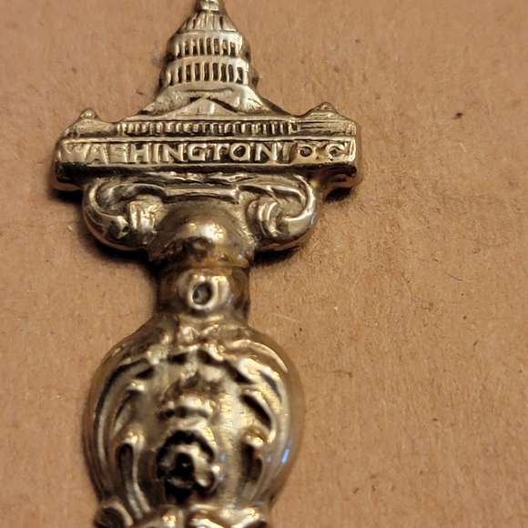 GUC Collectable Woodward & Lothrop Fork Washington DC - Picture 2 of 5
